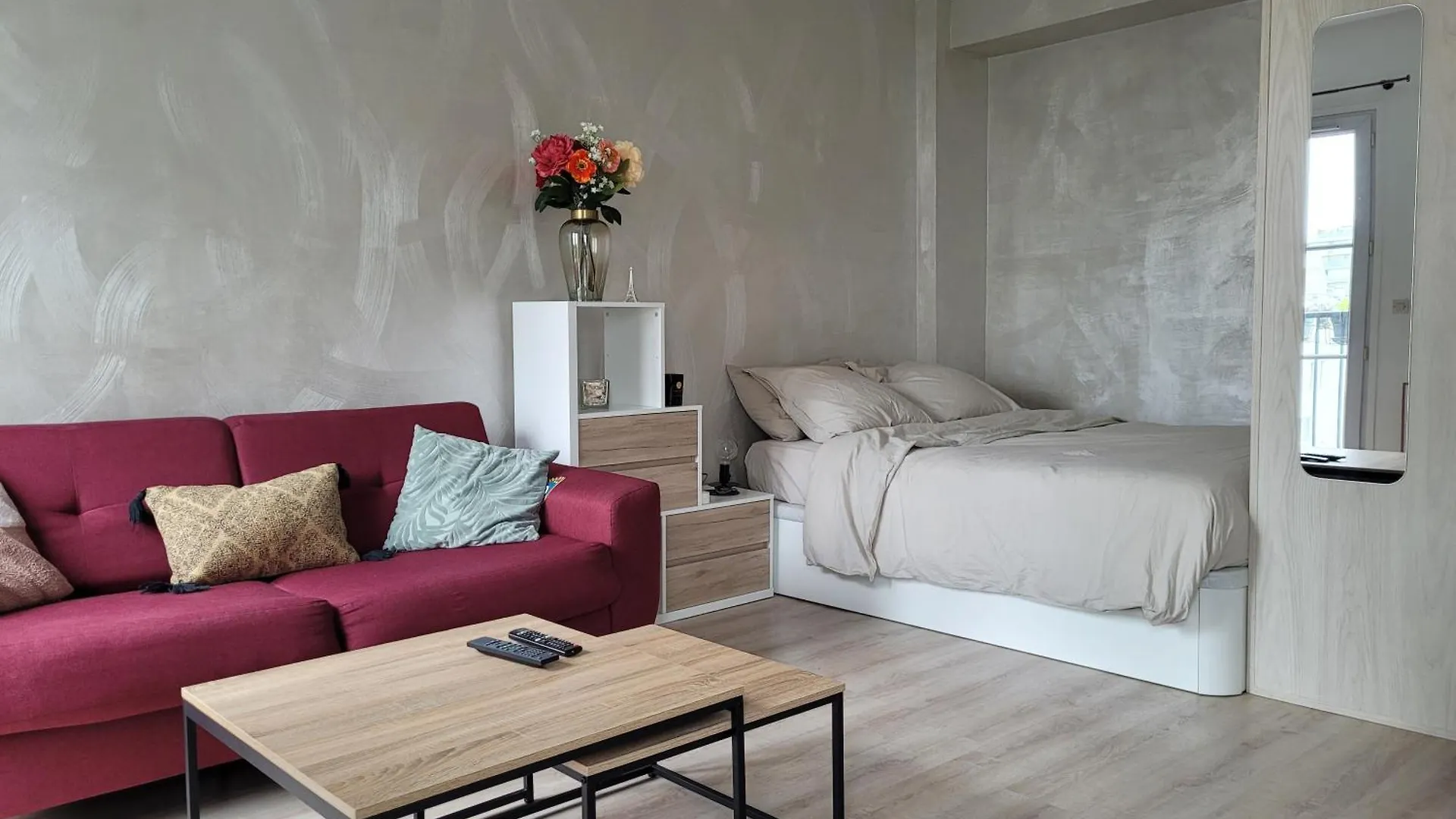 Studio Lumineux Avec Balcon Apartment Paris